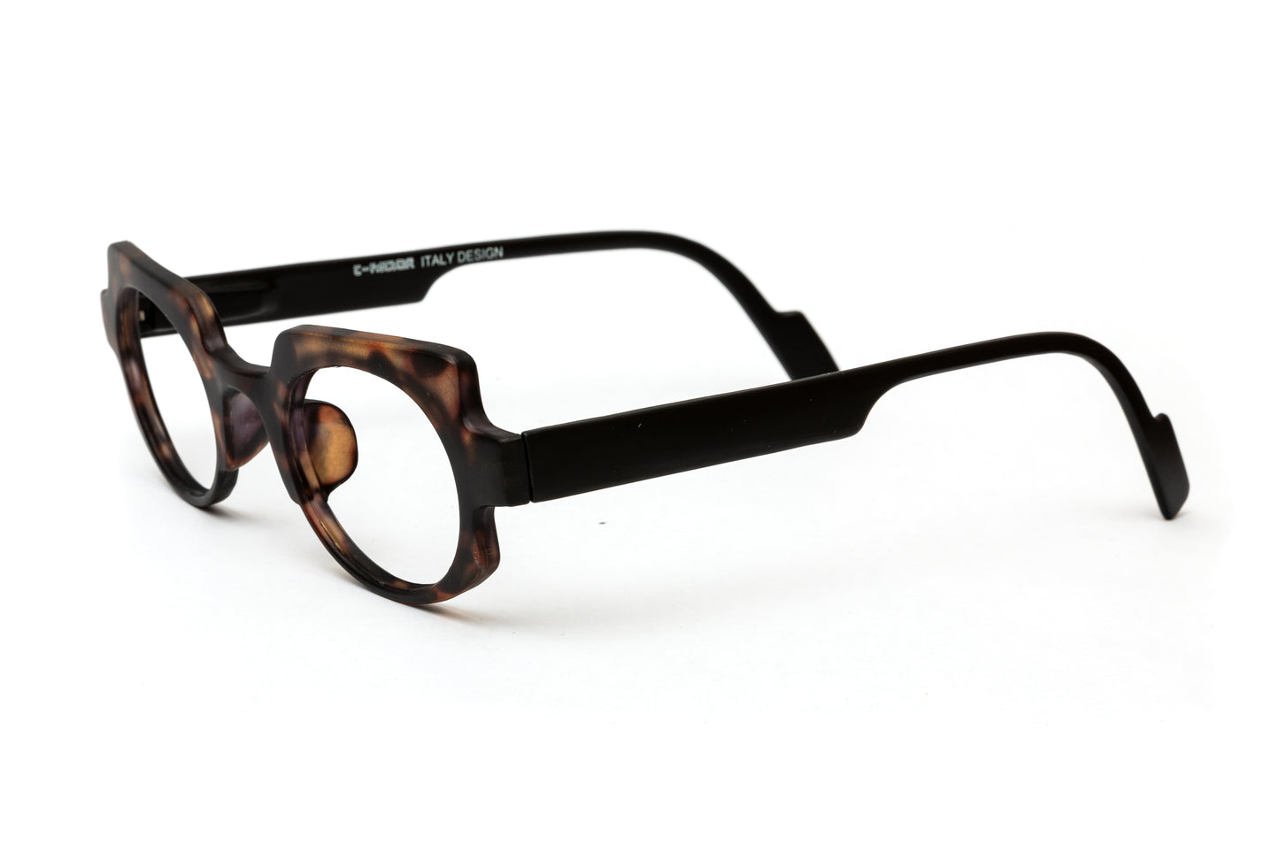 Oscar | Brown Tortoise