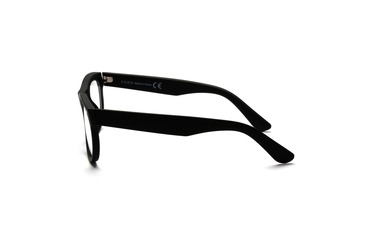 Men’s wayfarer reading and blue light glasses in a matte black finish, displayed on a white background. The clean lines and rubberized texture create a strong, masculine, and timeless look.