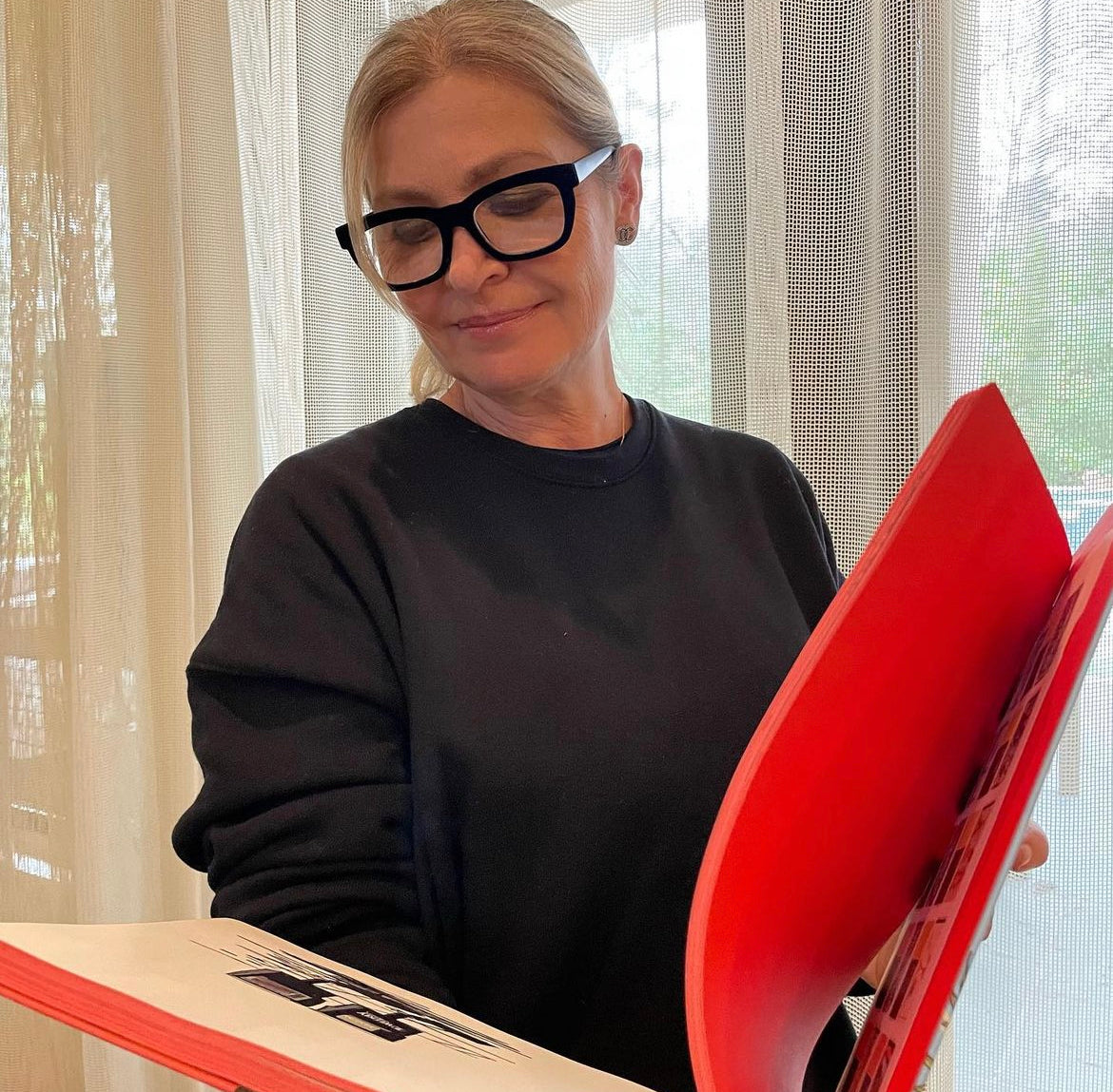 Dubai | Black Velvet