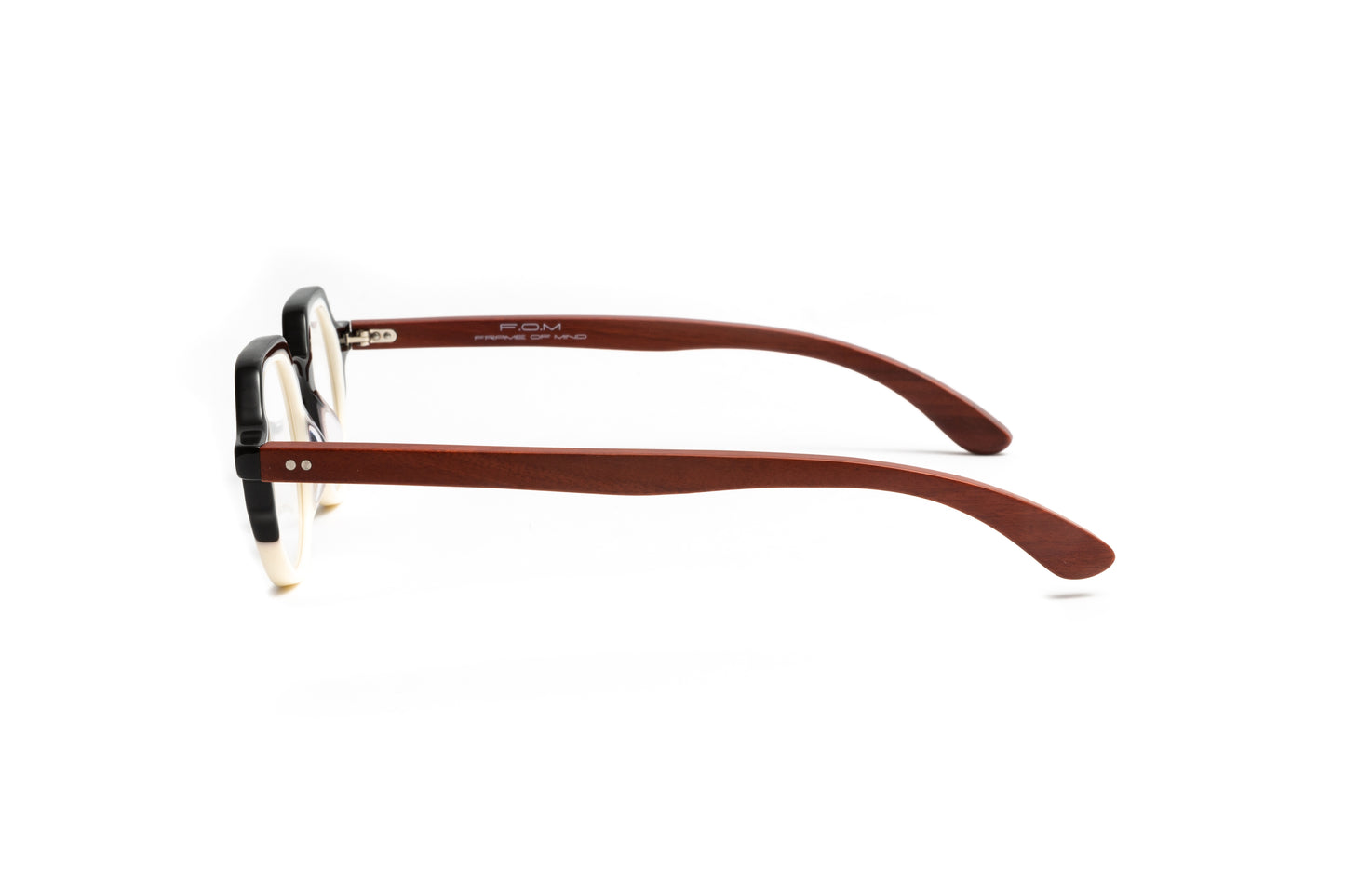 St Tropez unisex round readers with black and ivory acetate and cherry wood temples by Eyejets